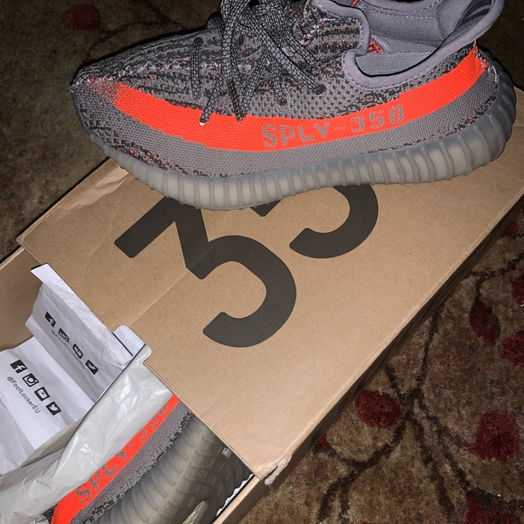 Yeezy Boost Beluga V2 main image 4